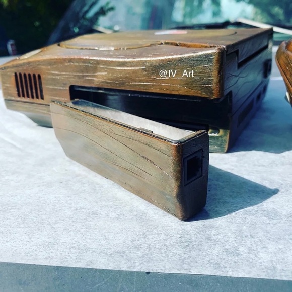 Custom Wooden Sega Dreamcast - Picture 5 of 10